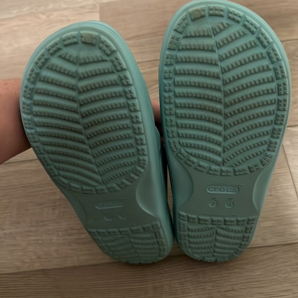 Crocs - Picture 2 of 2